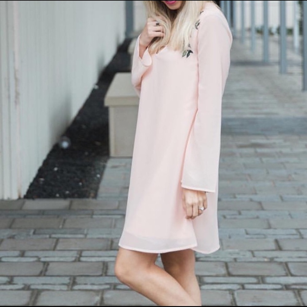 Gorgeous dress!